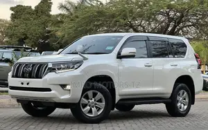Toyota Land Cruiser Prado 2018 White