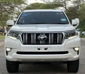 Toyota Land Cruiser Prado 2018 White