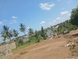 Viwanja Vizuri Sana Vinauzwa Goba Kulangwa Whiterose