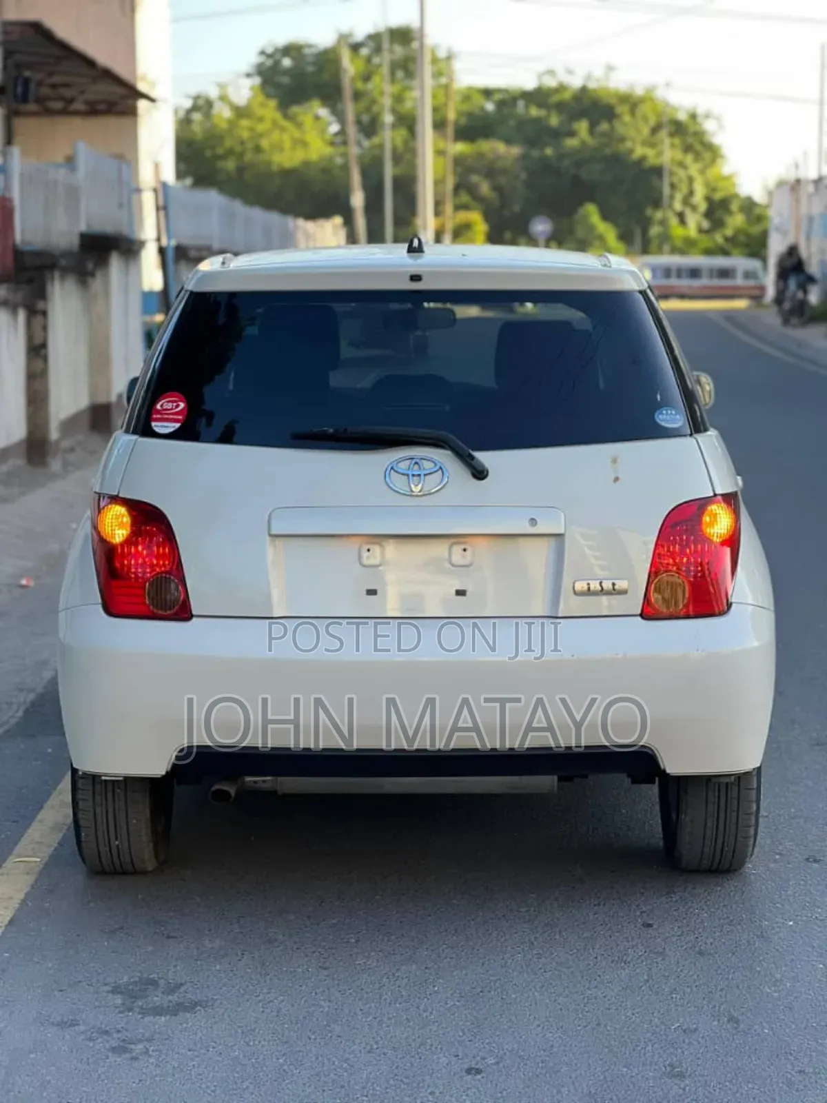 Toyota IST 2004 White