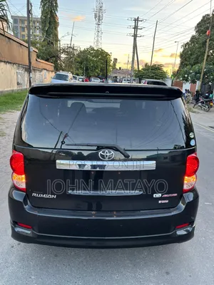 Toyota Corolla Rumion 2008 Black