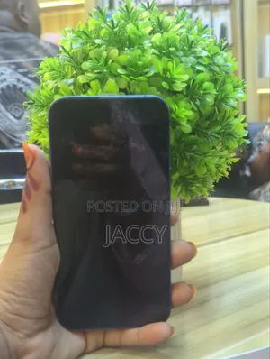 New Apple iPhone 13 128 GB Blue