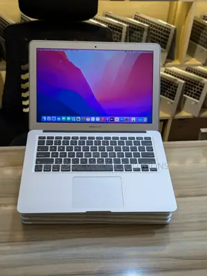 Laptop Apple MacBook Pro 2017 8GB Intel Core I5 SSD 128GB