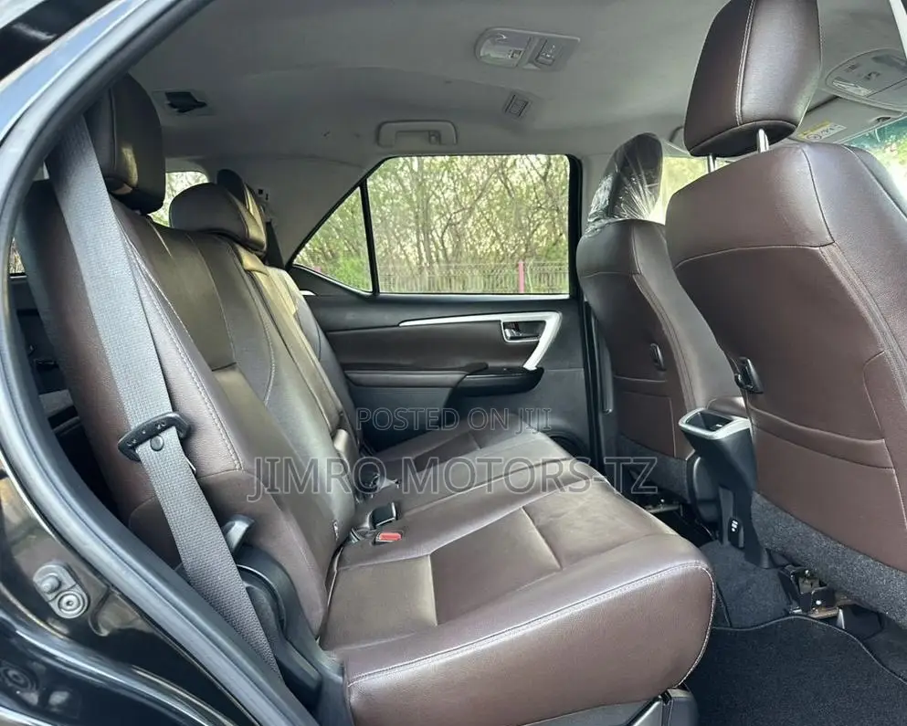 Toyota Fortuner 2018 Black