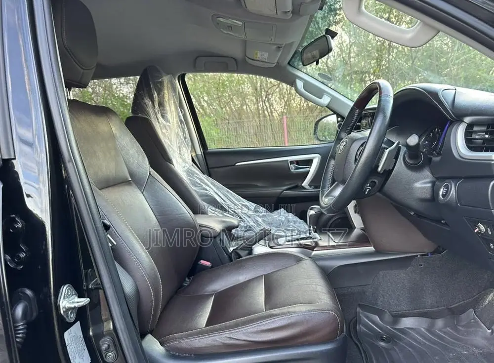 Toyota Fortuner 2018 Black