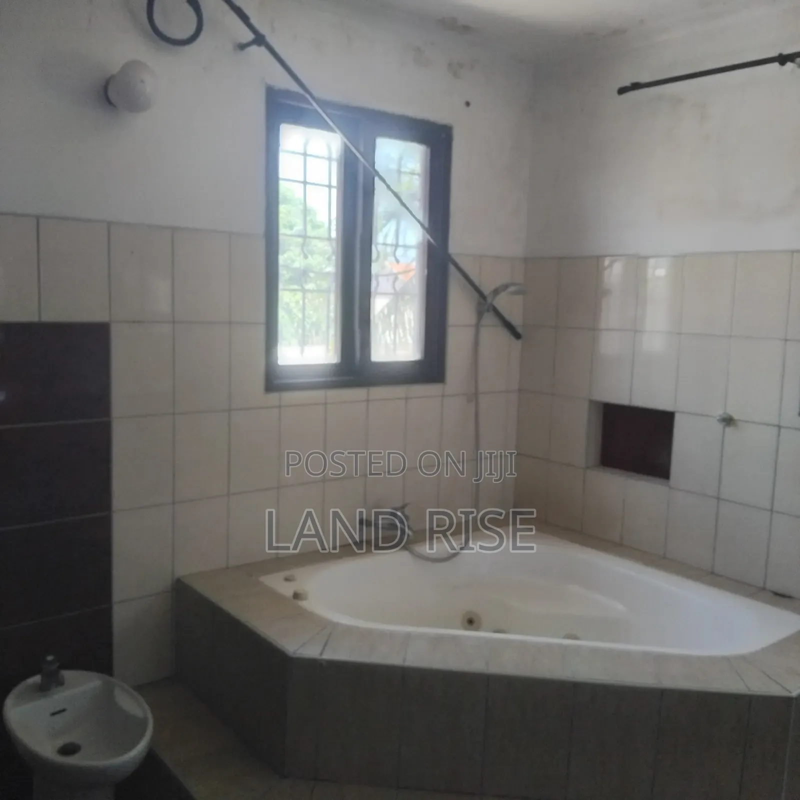 3bdrm House in Mikocheni for rent