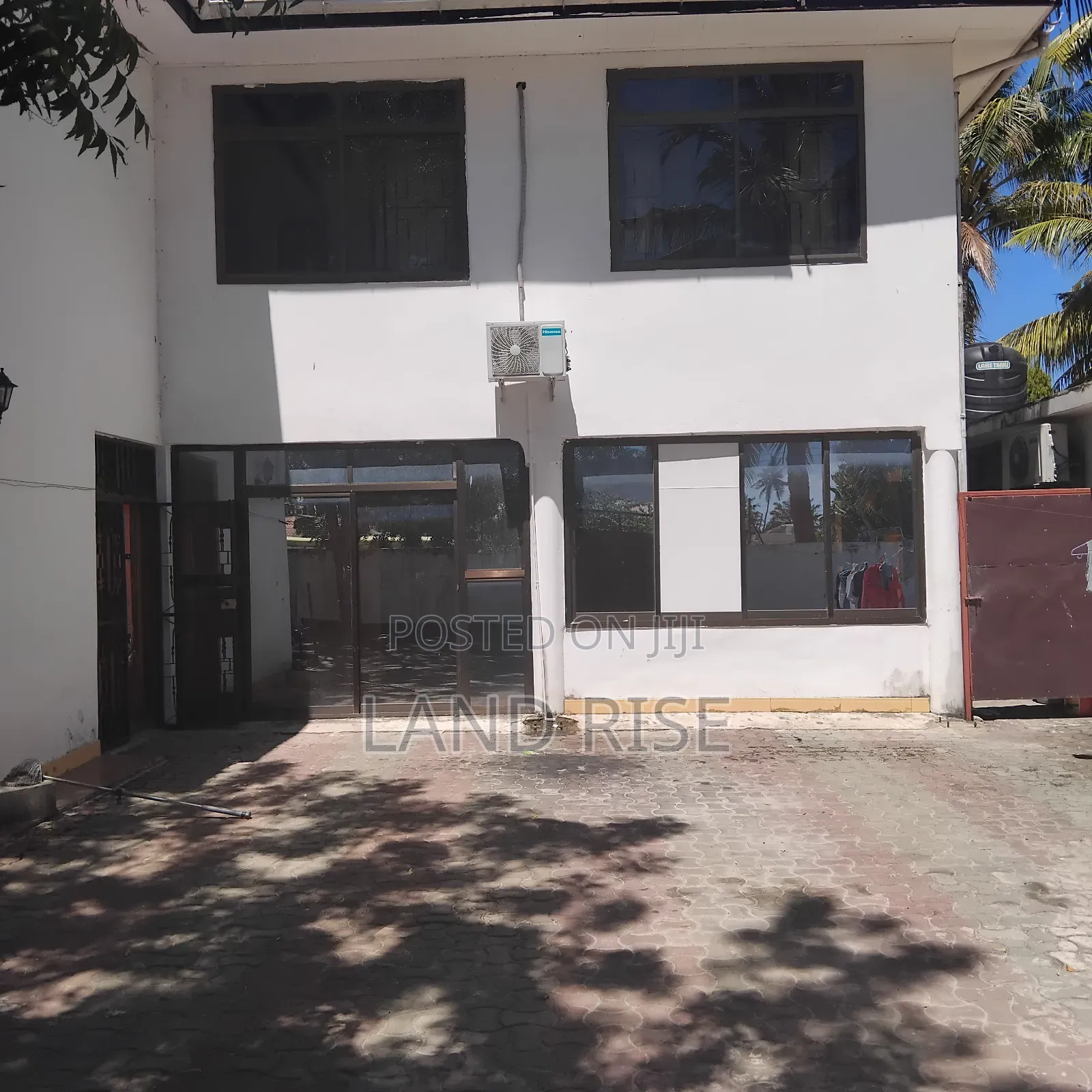 6bdrm House in Mikocheni for sale