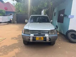 Toyota Land Cruiser Prado 2005 Silver
