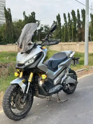 Honda 2023 Silver