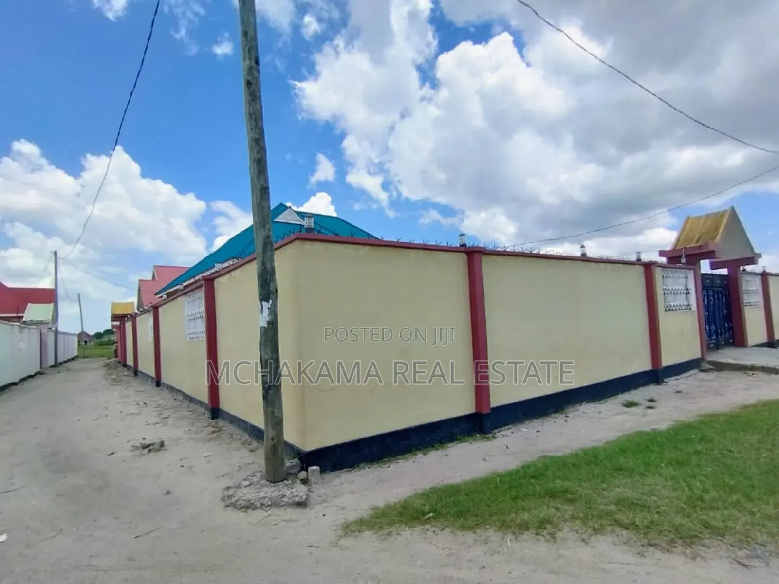 3bdrm House in Mchakama Real Estate, Msongola for sale