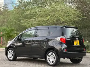 Toyota Ractis 2012 Black