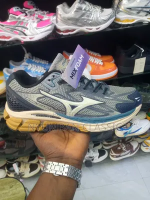 Mizuno Halo Max Shoes