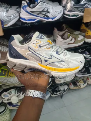 Mizuno Halo Max Shoes
