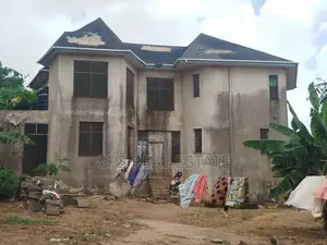 3bdrm House in Kazibirwa Makabe, Kinondoni for sale