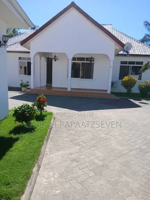 3bdrm Apartment in Dalalipapaatzseven, Kinondoni for rent