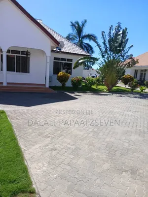 3bdrm Apartment in Dalalipapaatzseven, Kinondoni for rent