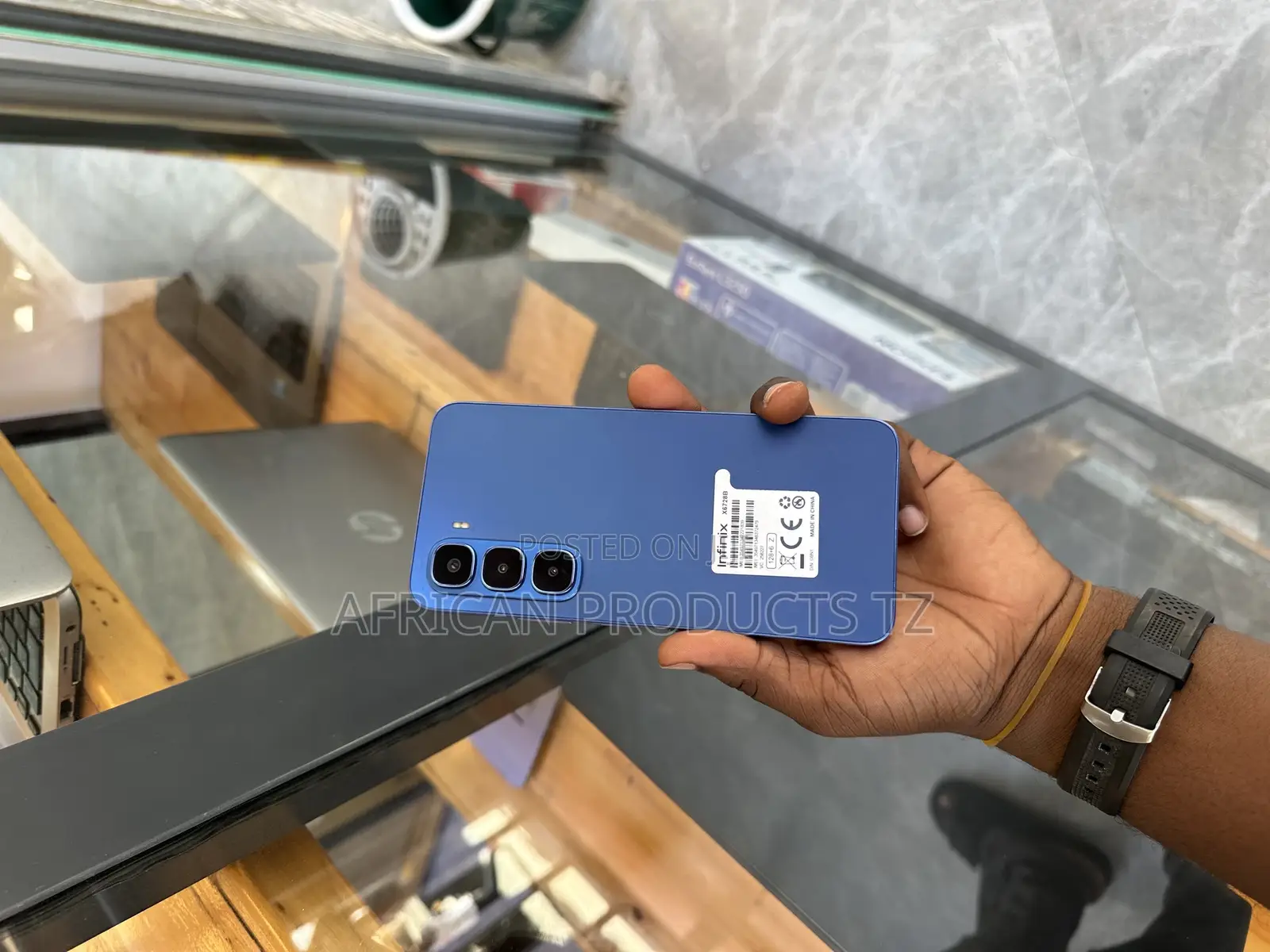 New Infinix Hot 60i 128 GB Blue