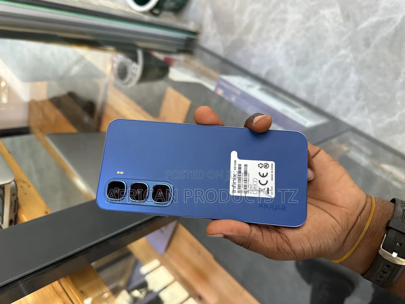 New Infinix Hot 60i 128 GB Blue