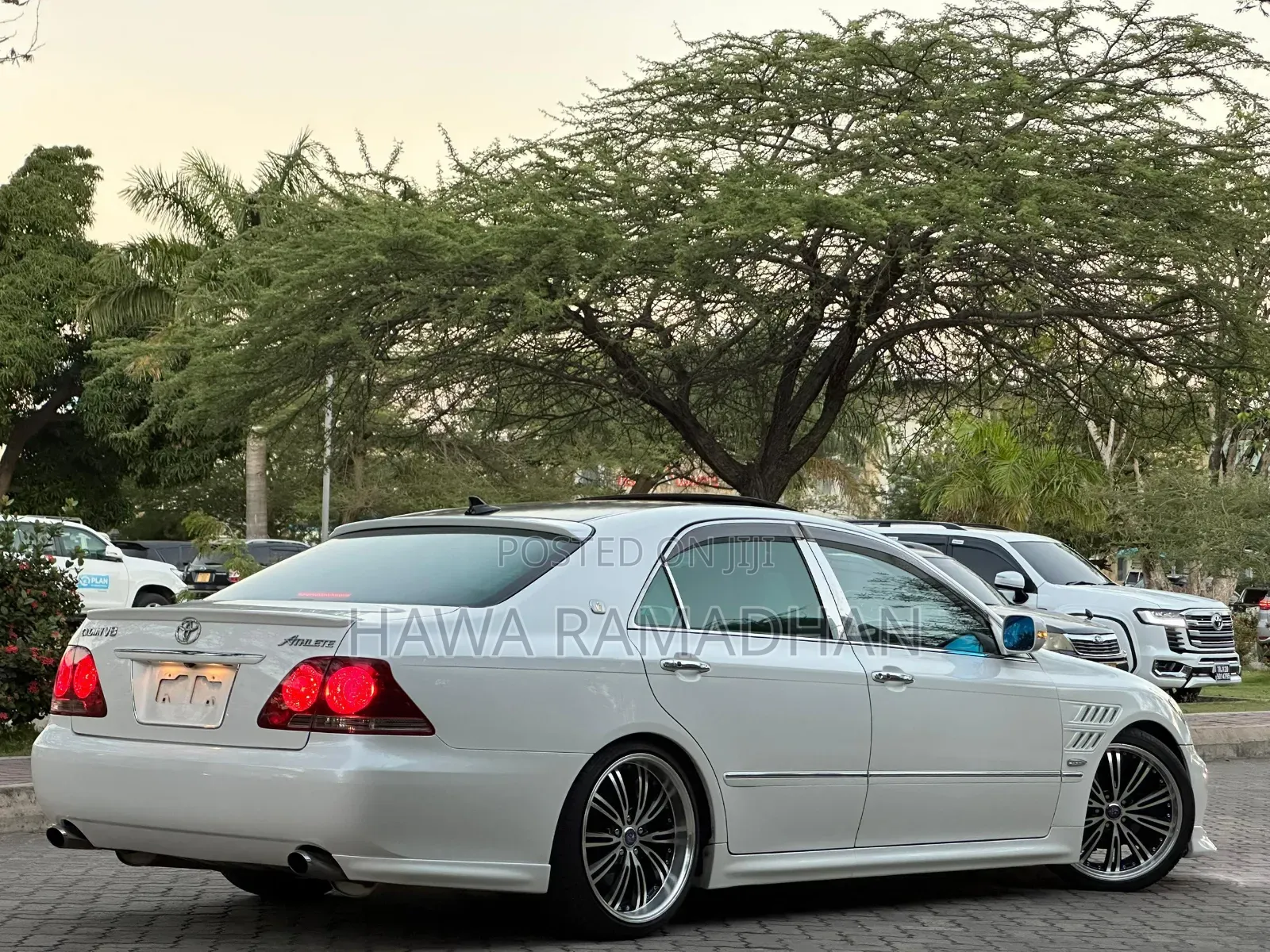 Toyota Crown 2006 White