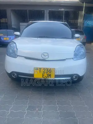 Mazda Verisa 2010 White