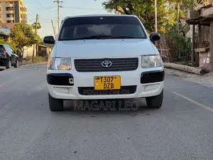 Toyota Probox 2005 White