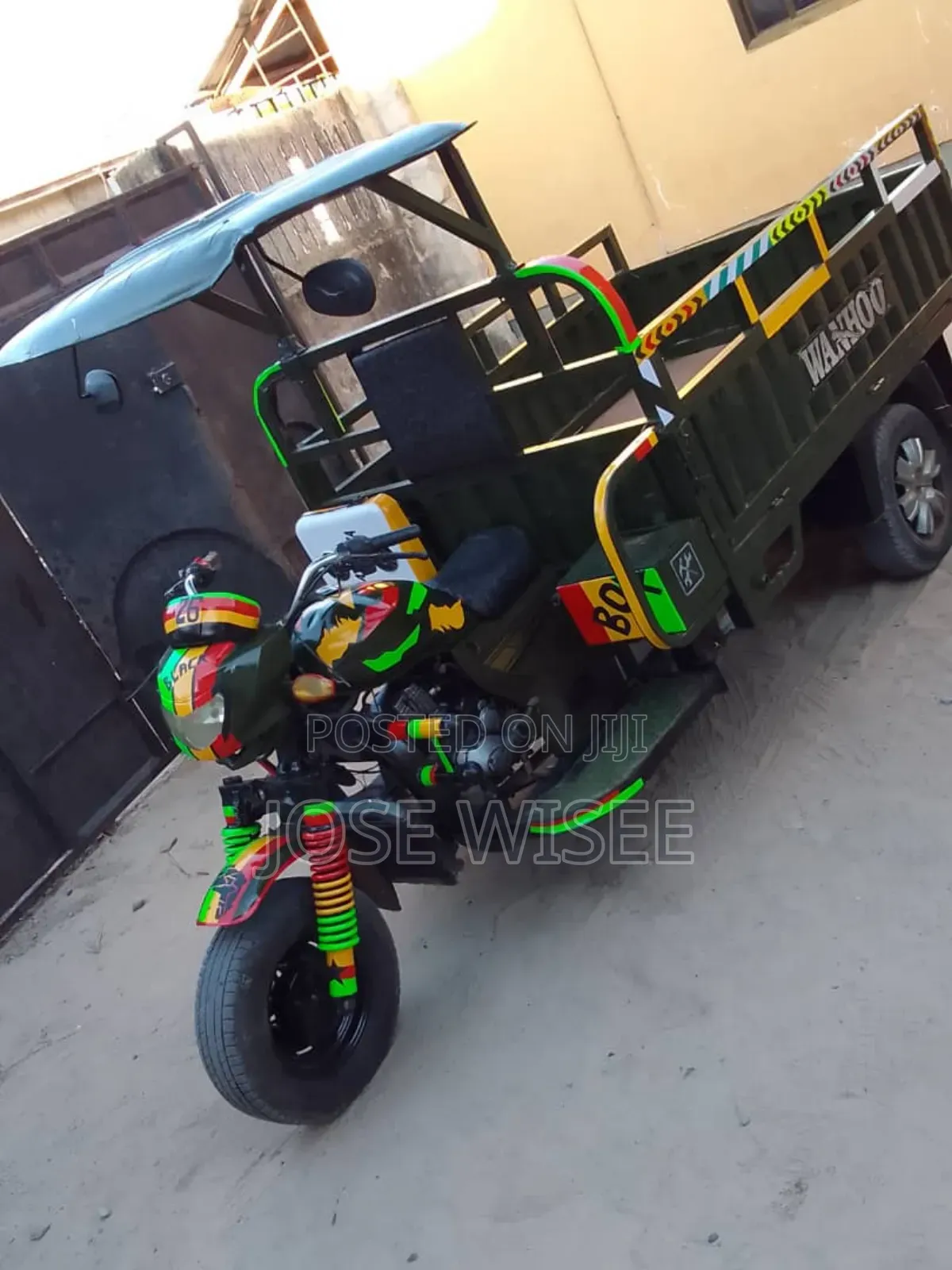 Bajaj Avenger 220 Cruise 2025 Green