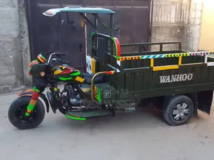 Bajaj Avenger 220 Cruise 2025 Green