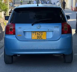 Toyota Corolla RunX 2004 Blue