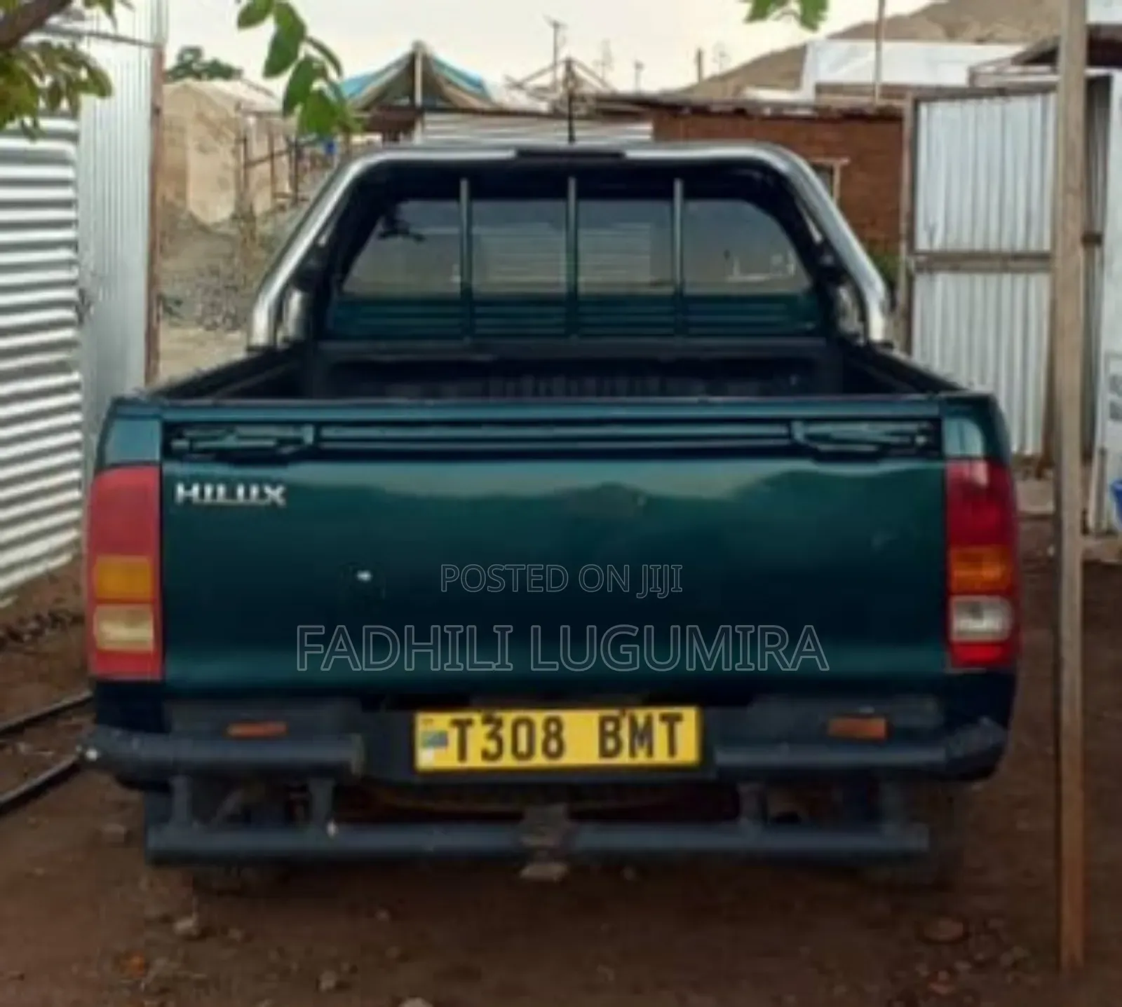 Toyota Hilux 2004 Green