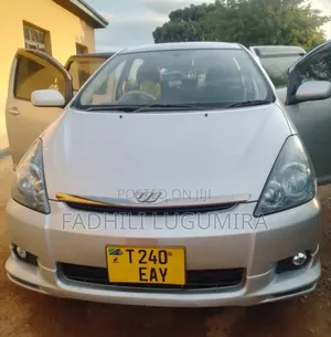 Toyota Wish 2004 Gray