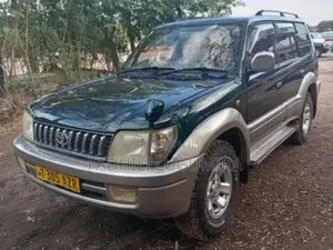 Toyota Land Cruiser Prado 2000 Green