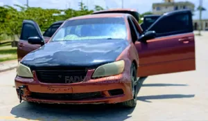 Toyota Altezza 2000 Maroon