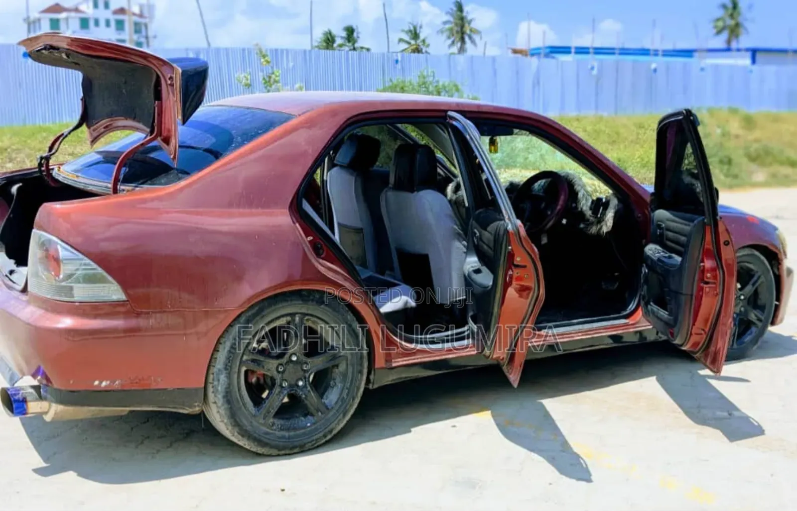 Toyota Altezza 2000 Maroon