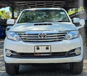 Toyota Fortuner 2014 White