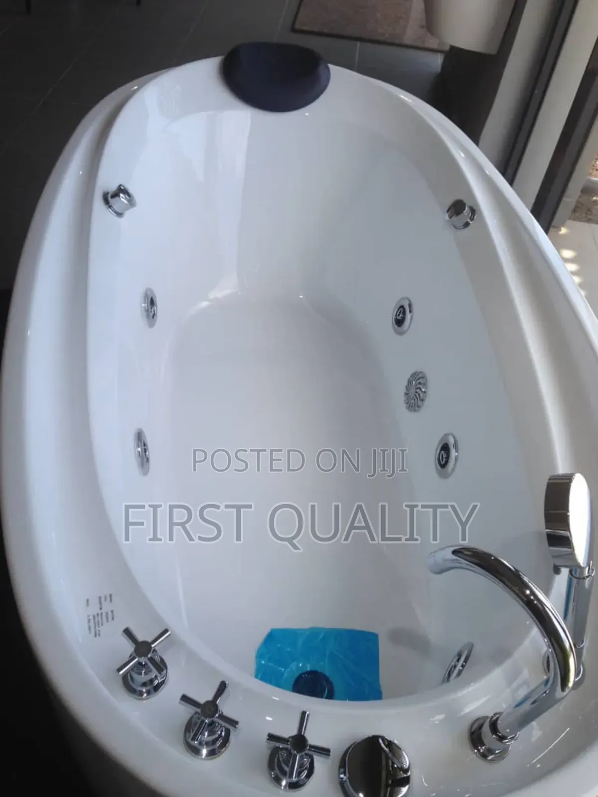 Jacuzzi Bath Tab