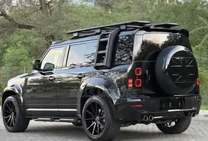 Land Rover Defender 2022 Black