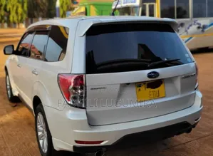 Subaru Forester 2009 White
