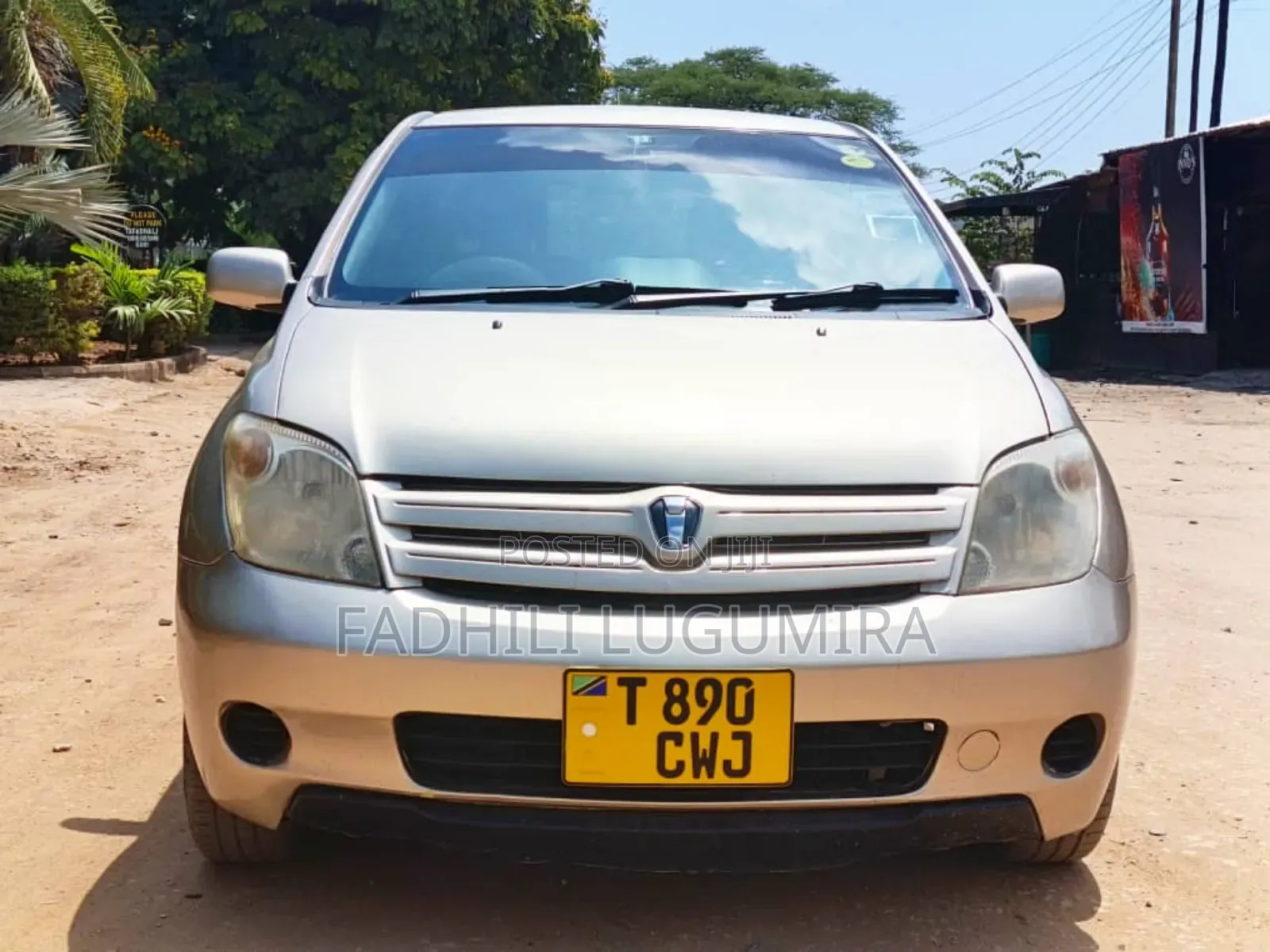 Toyota IST 2004 Silver