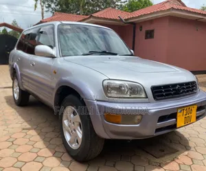 Toyota RAV4 Automatic 2000 Silver