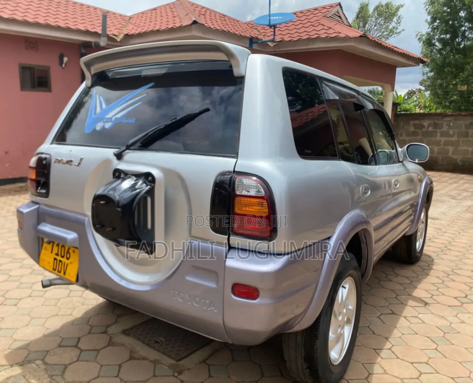 Toyota RAV4 Automatic 2000 Silver