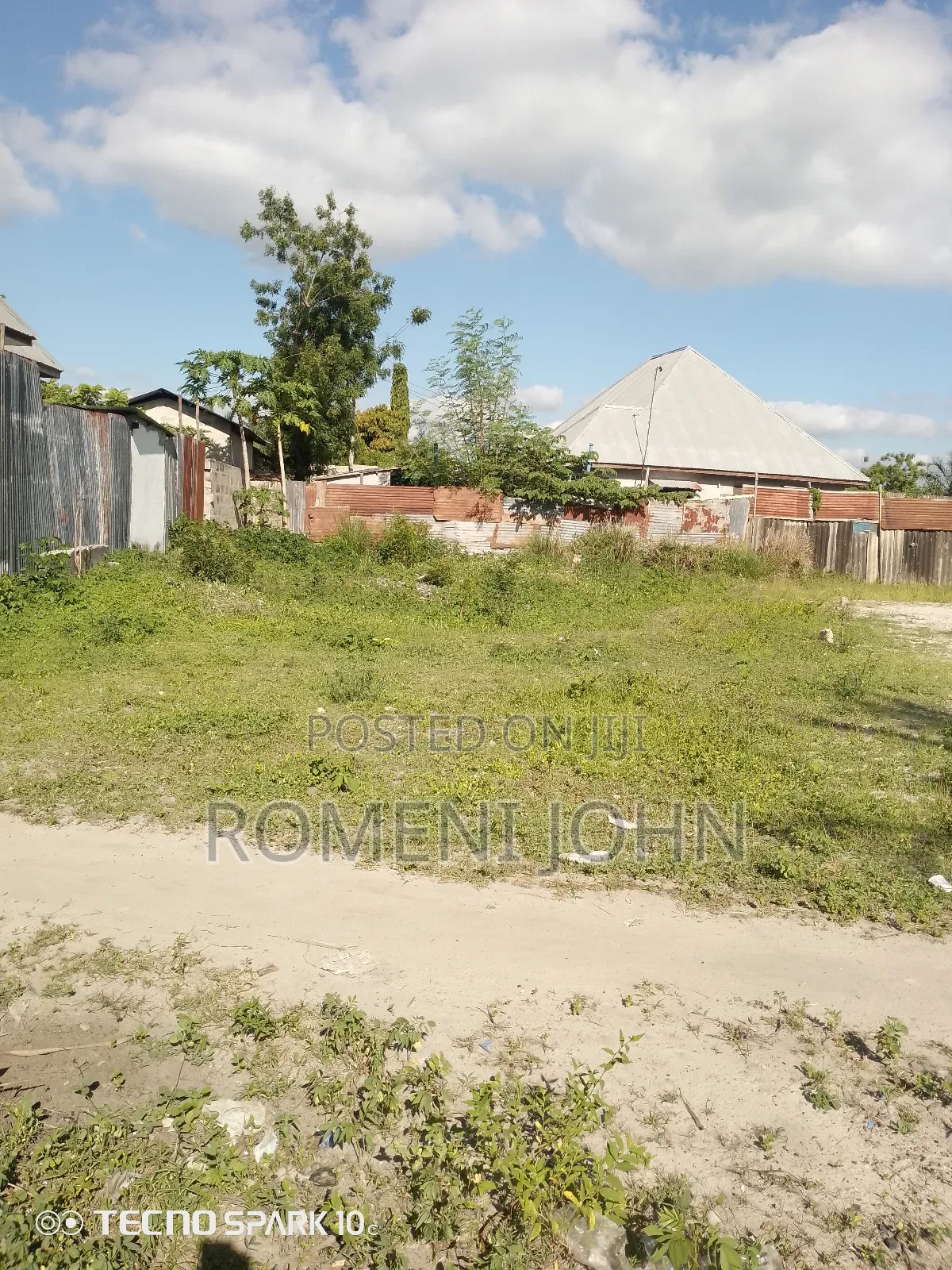 Kiwanja Sqmita 150 Kinauzwa Milioni 6.5 Ukonga Majohe Bwela
