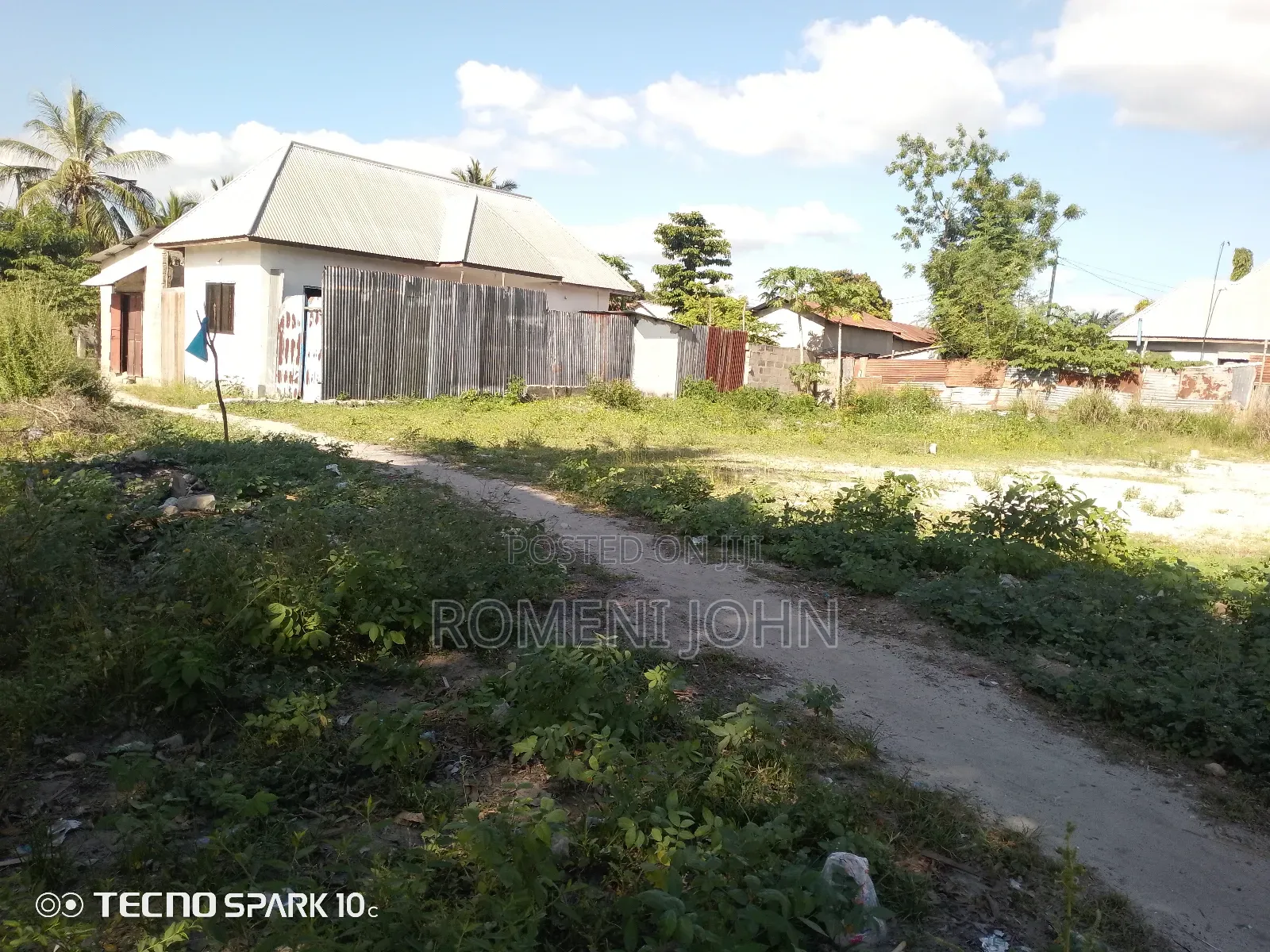 Kiwanja Sqmita 150 Kinauzwa Milioni 6.5 Ukonga Majohe Bwela