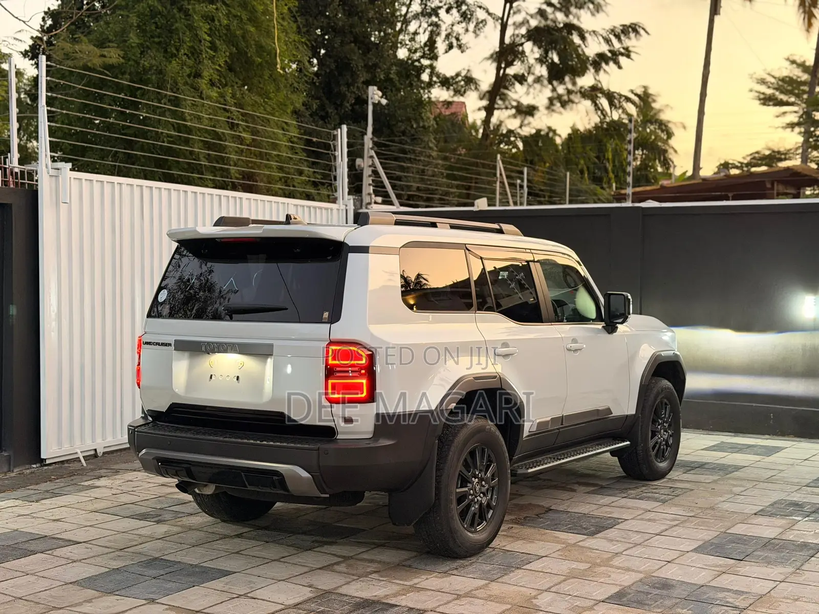 Toyota Land Cruiser Prado 2025