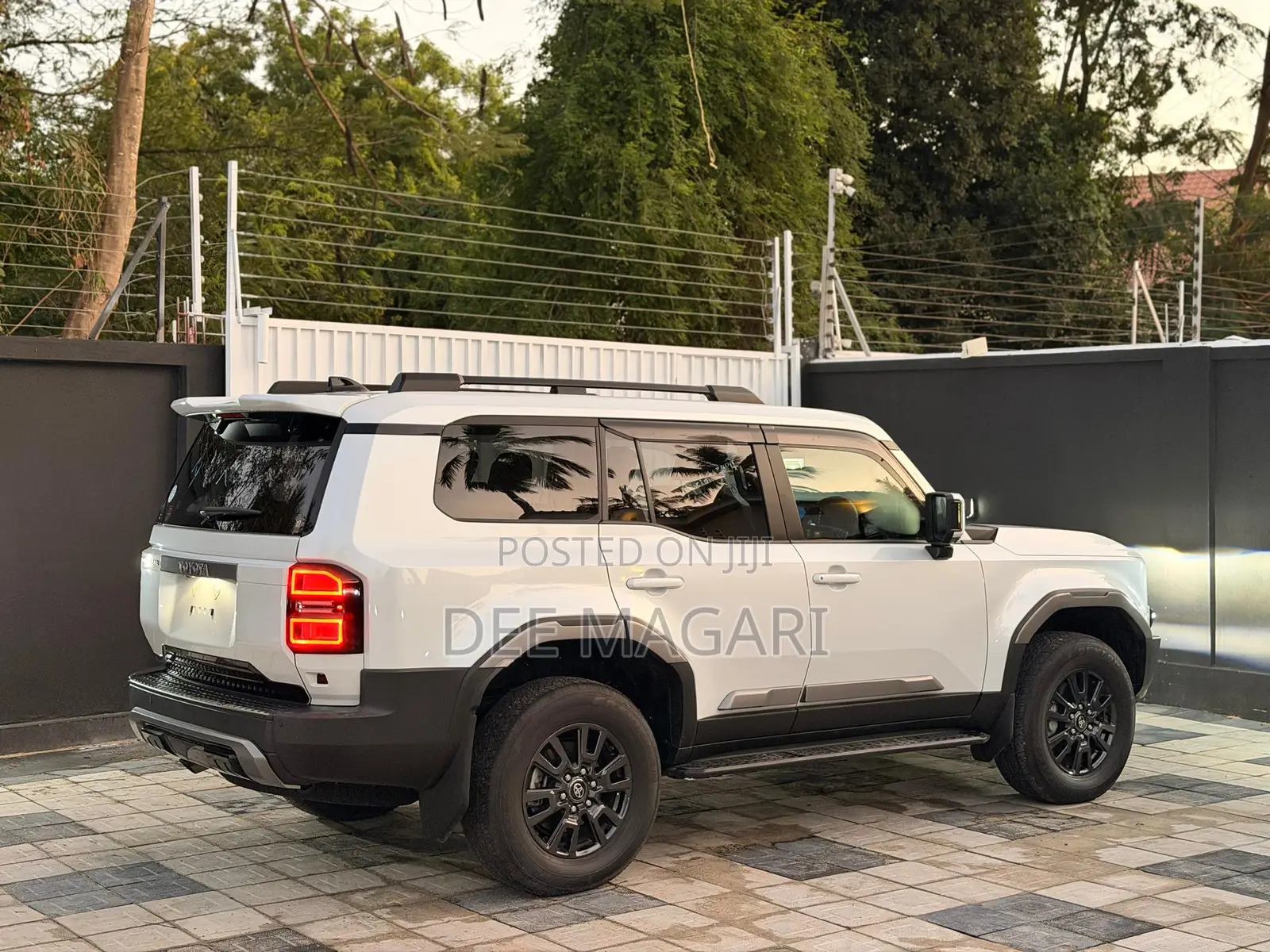 Toyota Land Cruiser Prado 2025
