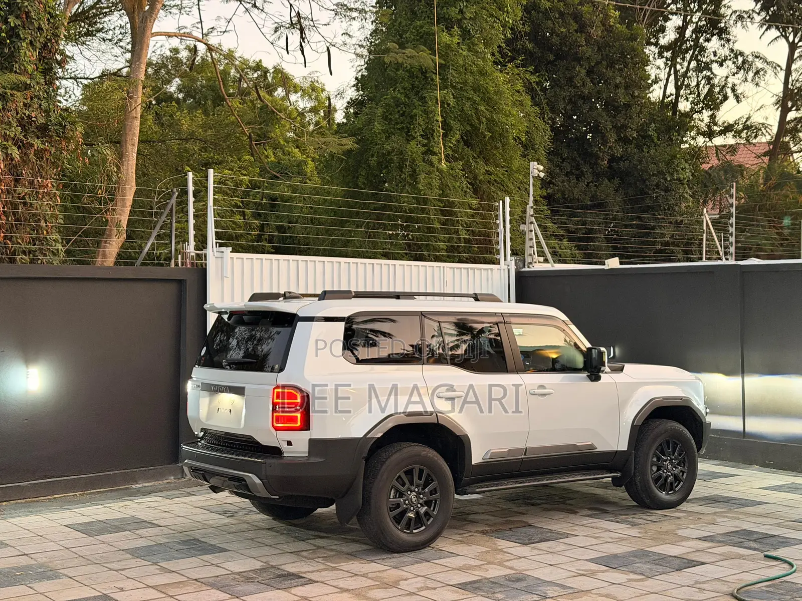 Toyota Land Cruiser Prado 2025