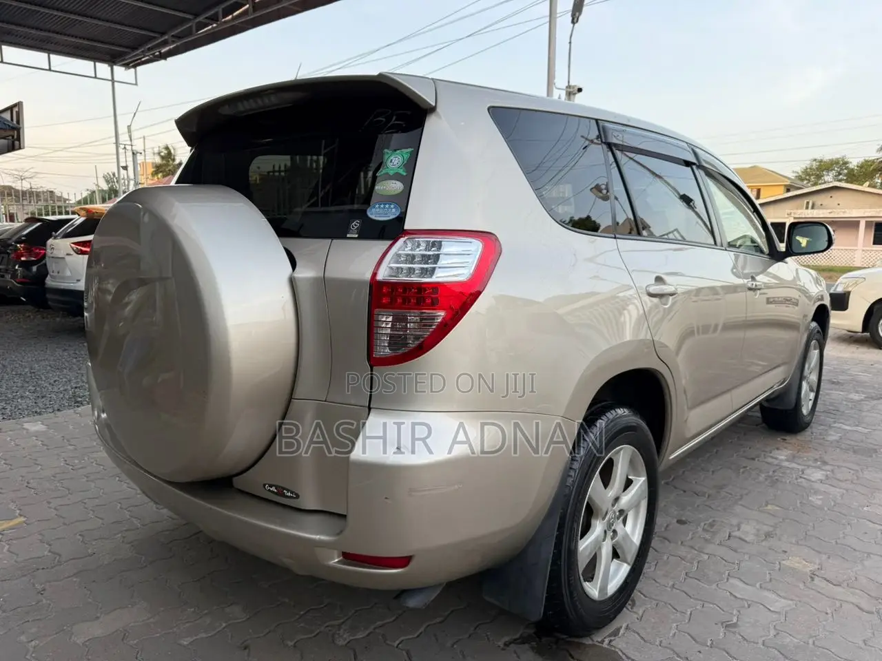 Toyota Vanguard 2008 Gold