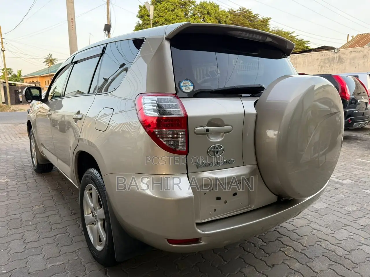 Toyota Vanguard 2008 Gold