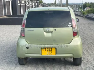 Toyota Passo 2004 Green