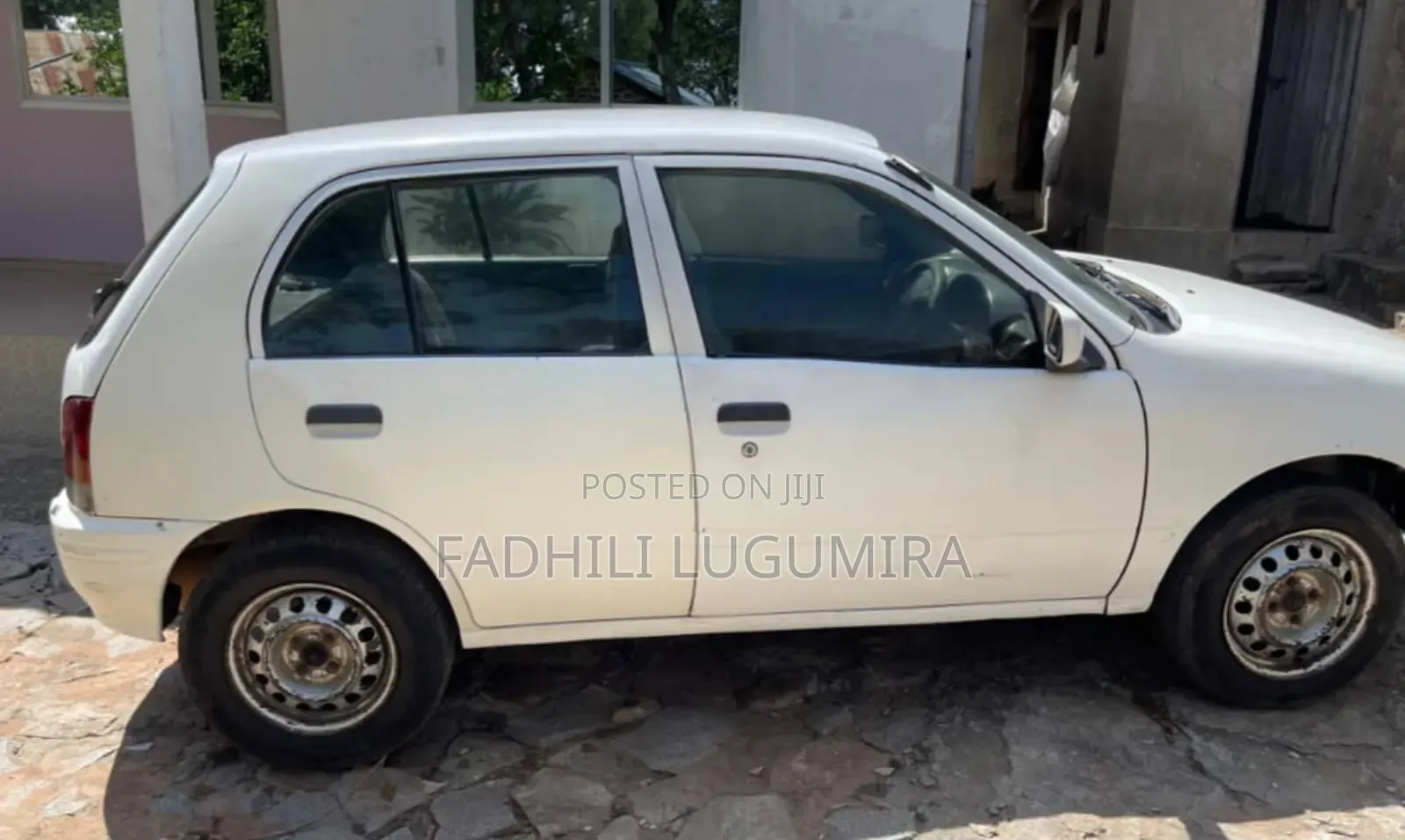 Toyota Starlet 2000 White
