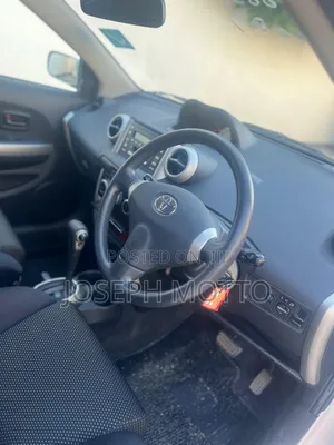Toyota IST 2006 White